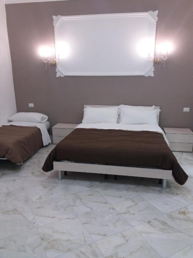 B&Bhotel Emmanuel Napoli Zewnętrze zdjęcie
